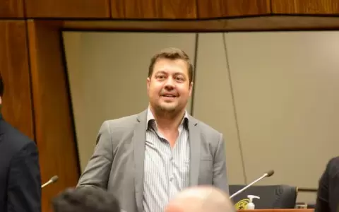 Mientras se ajusta la Caja Fiscal, Soroka apunta a la jubilaci�n vip