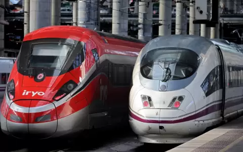 Al menos 10 personas murieron despu�s de que un tren descarrilara en la provincia de C�rdoba, en el sur de Espa�a.