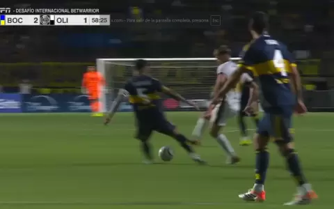 El ca�o de Juan Fernando Alfaro a Leandro Paredes
