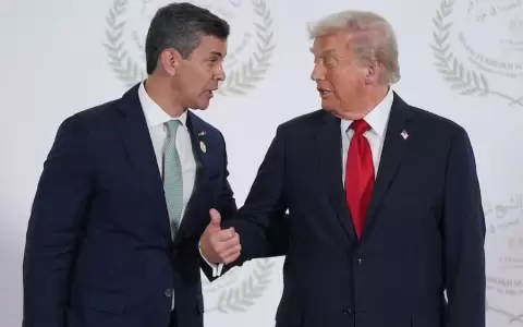 Santiago Pe�a y Donald Trump.