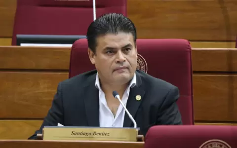 Diputado Santiago Ben�tez.