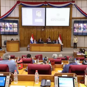 En medio de gran pol�mica, Diputados aprueban en general la reforma de la Caja Fiscal