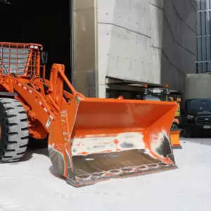 Gigantesca tormenta de nieve y hielo azota a EEUU
