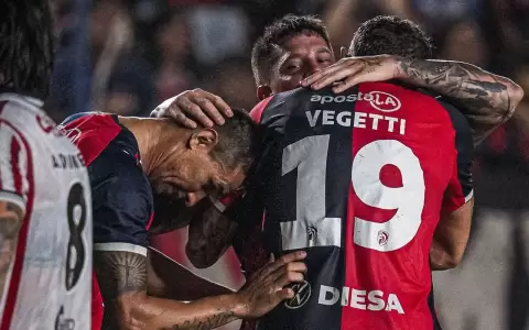 Pablo Vegetti reclam� en vestuarios a sus compa�eros