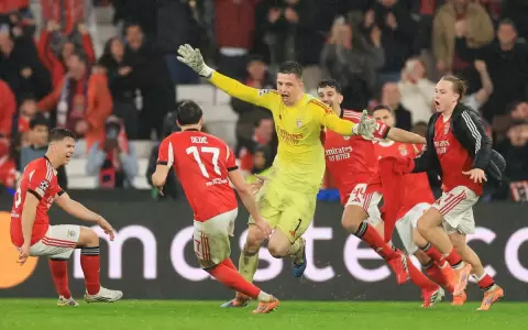 Champions League: Benfica vence al Real Madrid y se mete en los playoffs con un ag�nico tanto de su arquero