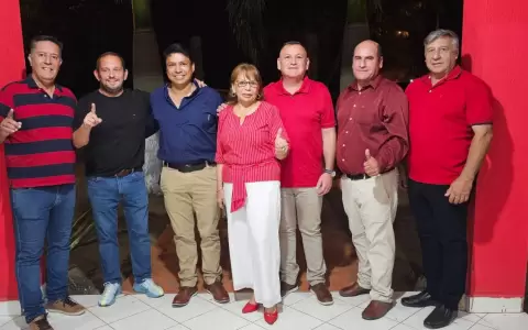 Manuchin Alviso precandidato.