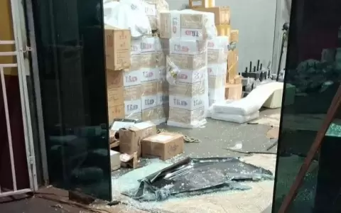 Violento asalto a transportadora en el barrio Obrero de Ciudad del Este. Foto: Gentileza.