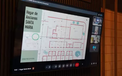 UNAE entrega anteproyecto para nuevo Hogar de Ancianos Santa Mar�a. Foto: Gentileza.