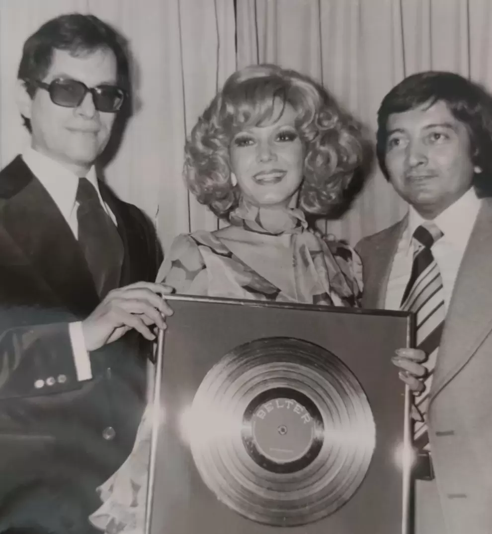 El grupo Los 3 sudamericanos, con Alma María Vaesken en el centro. Archivo