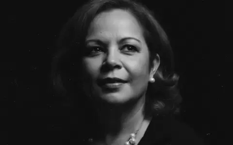 Lourdes Talavera.