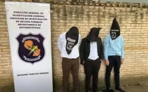 Los colombianos que cumpl�an prisi�n domiciliaria lograron retirar los dispositivos de control.