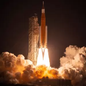 Artemis II despega rumbo al satélite natural