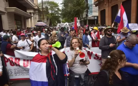 Prev�n manifestaciones masivas en las inmediaciones del Congreso.
