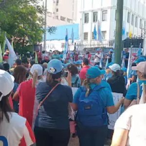 Gremios de enfermer�a protestan contra proyecto de reforma de la Caja Fiscal