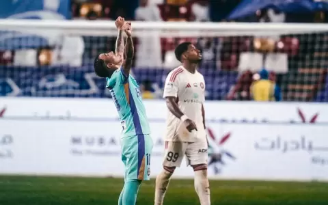 Golazo de Kaku Romero Gamarra para la victoria de Al-Ain