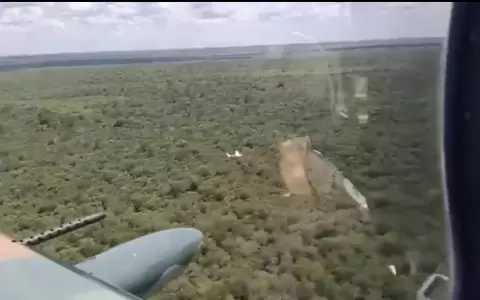 Narcoavioneta burla sin esfuerzo a dos Super Tucano y huye en pleno cielo de Yby Ya�