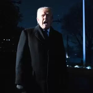 Trump ordena bloqueo naval por el estrecho de Ormuz