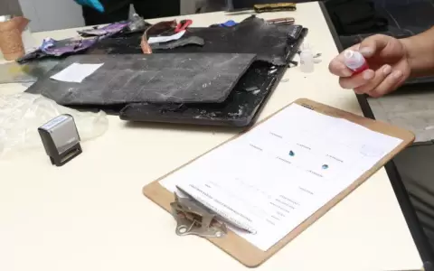 Detectan droga oculta en cuadros art�sticos y un termo en el aeropuerto Silvio Pettirossi.