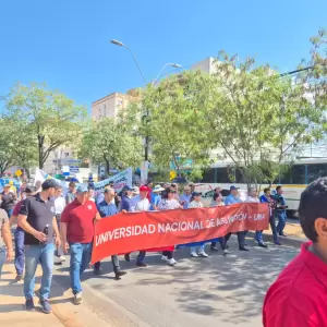 Fugaz aprobaci�n de delicada reforma fiscal se dar�a hoy
