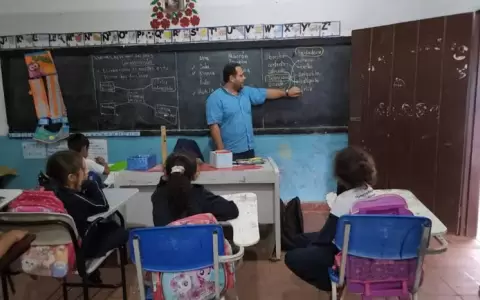 La s�plica de un profesor de tierra adentro que sacude el debate por la Caja Fiscal