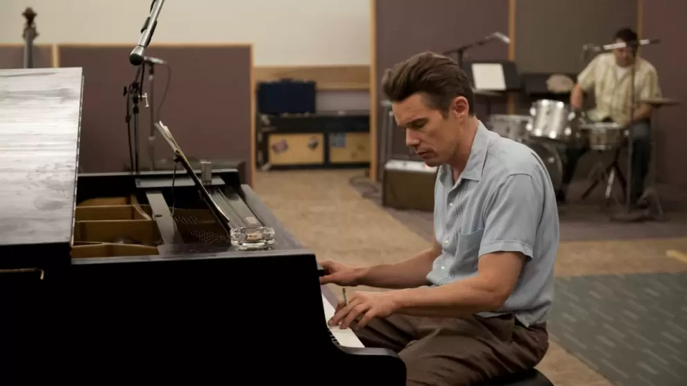 "Born to Be Blue" (2015) dirigido y escrito por Robert Budreau.