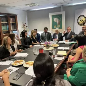Gremios judiciales no descartan un paro tras nueva reuni�n por la Caja Fiscal