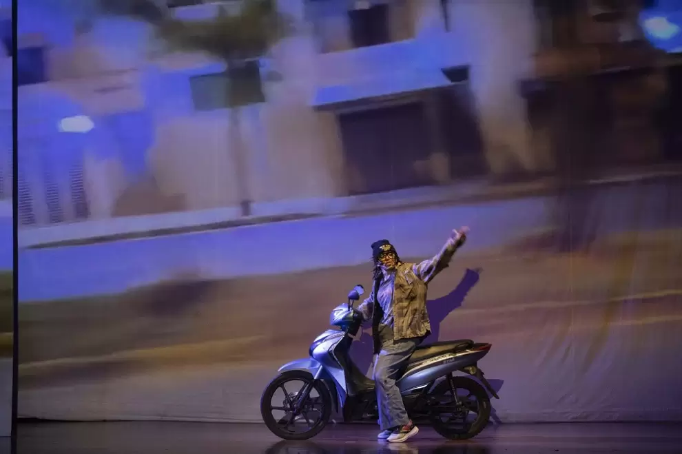 Puesta en escena de "Odelir�".