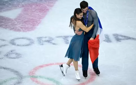 Cizeron y Beaudry se llevan el oro ol�mpico en danza sobre hielo