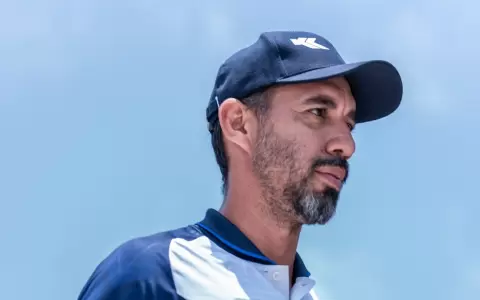 Eduardo Ledesma, entrenador de Sportivo 2 de Mayo.