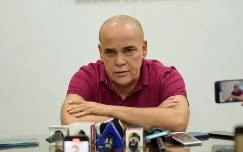 Basilio "Bachi" N��ez.