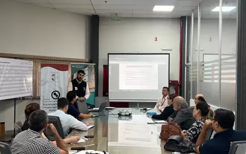 Capacitaci�n realizada por funcionarios de la Justicia Electoral.