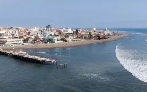 Vista a�rea del Balneario de Huanchaco en Trujillo, en la costa norte de Per�. (Archivo 30.07.2025).