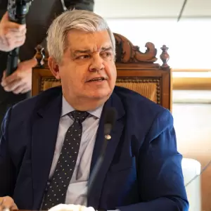 Riera arremete contra "oportunistas" por especular con la salud de Cartes y cierra filas con Pe�a