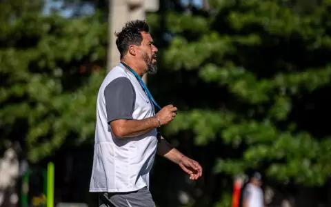 El entrenador Pablo "Vitamina" S�nchez ya tiene en mente el onceno que alinear� el s�bado ante Cerro Porte�o.