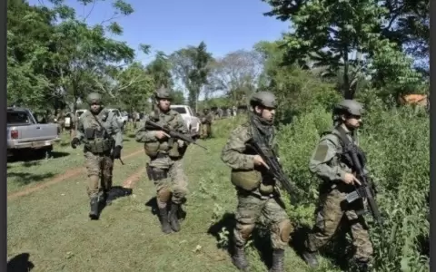 Las autoridades iniciaron el operativo de b�squeda.