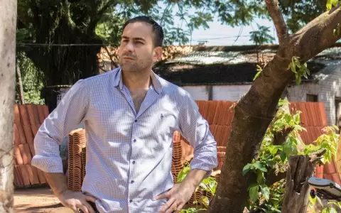 Felipe Salom�n, intendente de San Lorenzo.