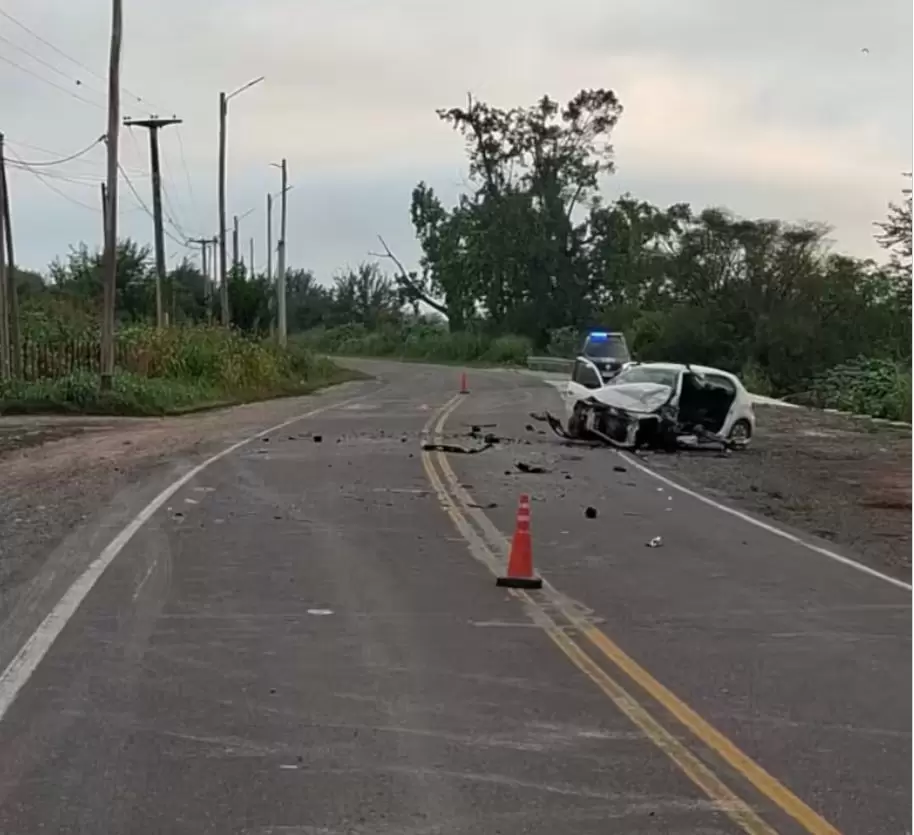 Conductor ebrio mata a ciclista, huye y muere en choque frontal.