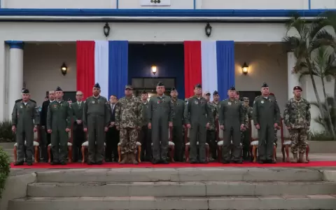 Acto de aniversario de la Fuerza A�rea paraguaya.