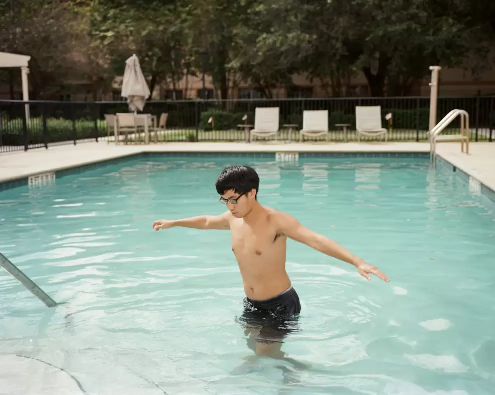 Aaron Trinh se realiz� una cirug�a de aumento de  estatura. Foto: Foto: Matthew Leifheit / The New York Times