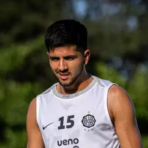 El monto que pagar� Olimpia para comprar el pase de Gamarra y concretar la llegada de Lezcano