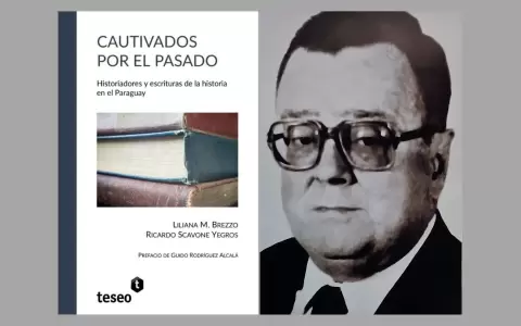 Tapa de "Cautivados por el pasado" y Rafael Eladio Vel�zquez.