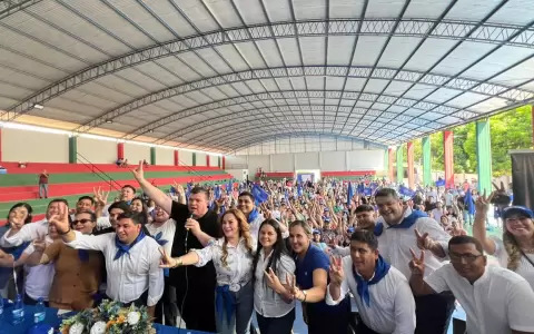 Dionisio Amarilla en acto de Di�logo Az�l en Altos.