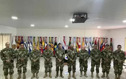 Ej�rcito.