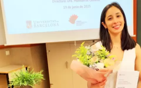 Laura Karina D�az Villalba, becaria del Programa Nacional de Becas "Carlos Antonio L�pez"-