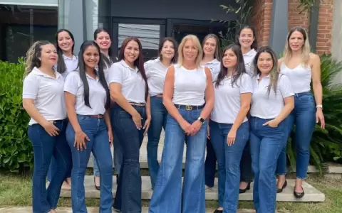 Karmar celebra 47 a�os de su fundaci�n, coincidiendo con el D�a de la Mujer Paraguaya, bajo la direcci�n de Astrid Dom�nguez Willson-Smith.