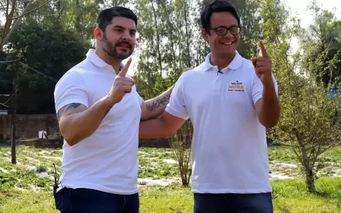 �scar "Nenecho" Rodr�guez y Nelson Mora.