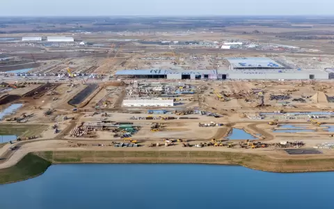 Vista a�rea del nuevo centro de datos de Meta en construcci�n en Holly Ridge, Louisiana.