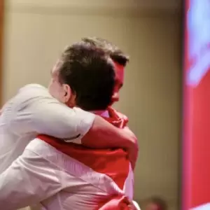 Alliana también se suma a los mensajes de apoyo a Horacio Cartes tras su internación
