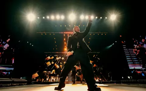 Ricky Martin.