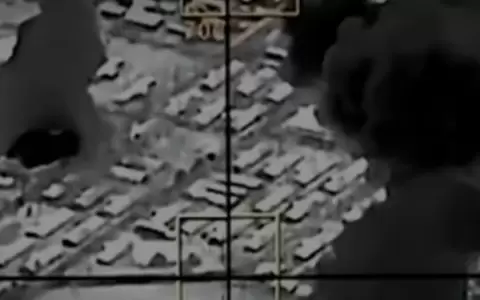 Pakist�n ataca Kabul y declara un estado de guerra con Afganist�n